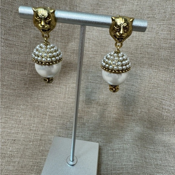 Gucci Feline Gold and White Panther Pearl Drop Earrings - Picture 1 of 5